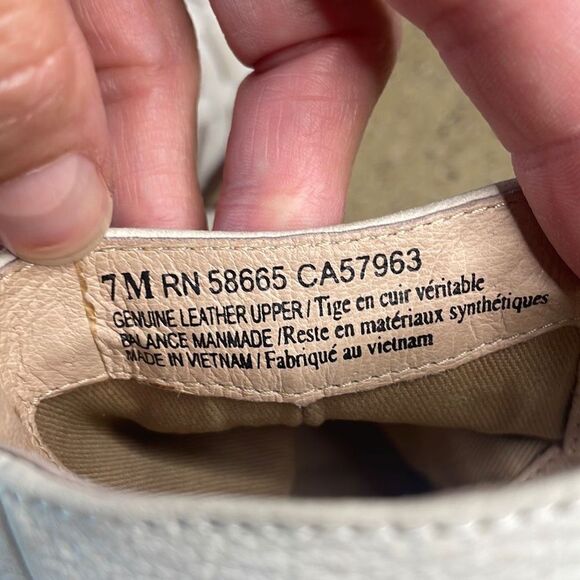 Caslon Martin Leather Open Toe Slingback Sandals 7 Bone - Picture 8 of 16